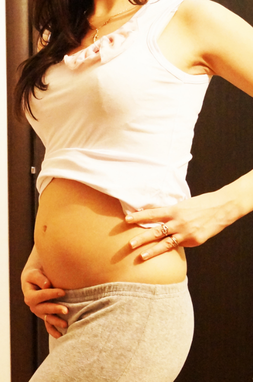 13 неделя живот форум. Живот на 13 неделе беременности. Живот на 13 неделе беременности третья беременность. Фото беременных 13 недель.