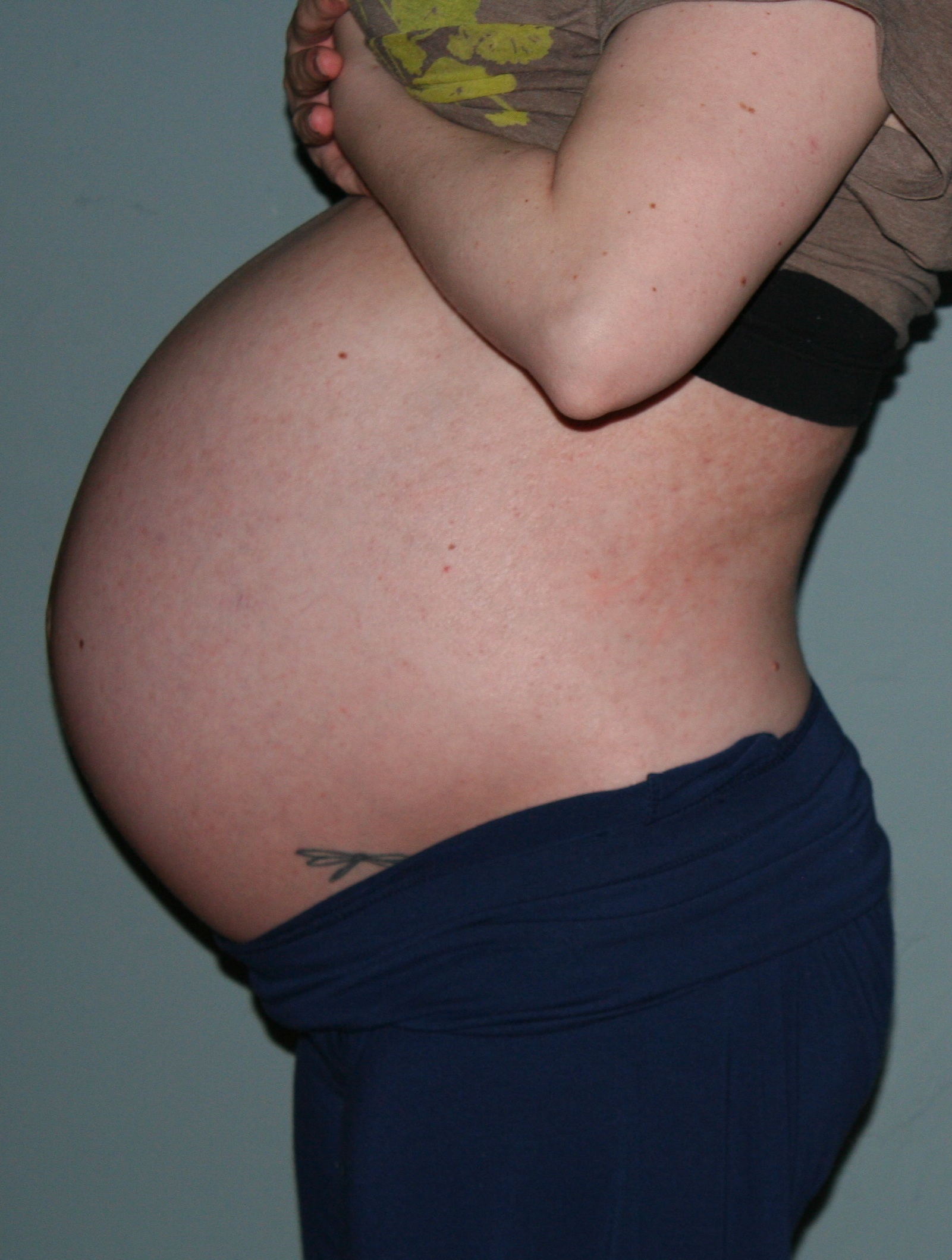 Какой живот на 5 неделе беременности фото