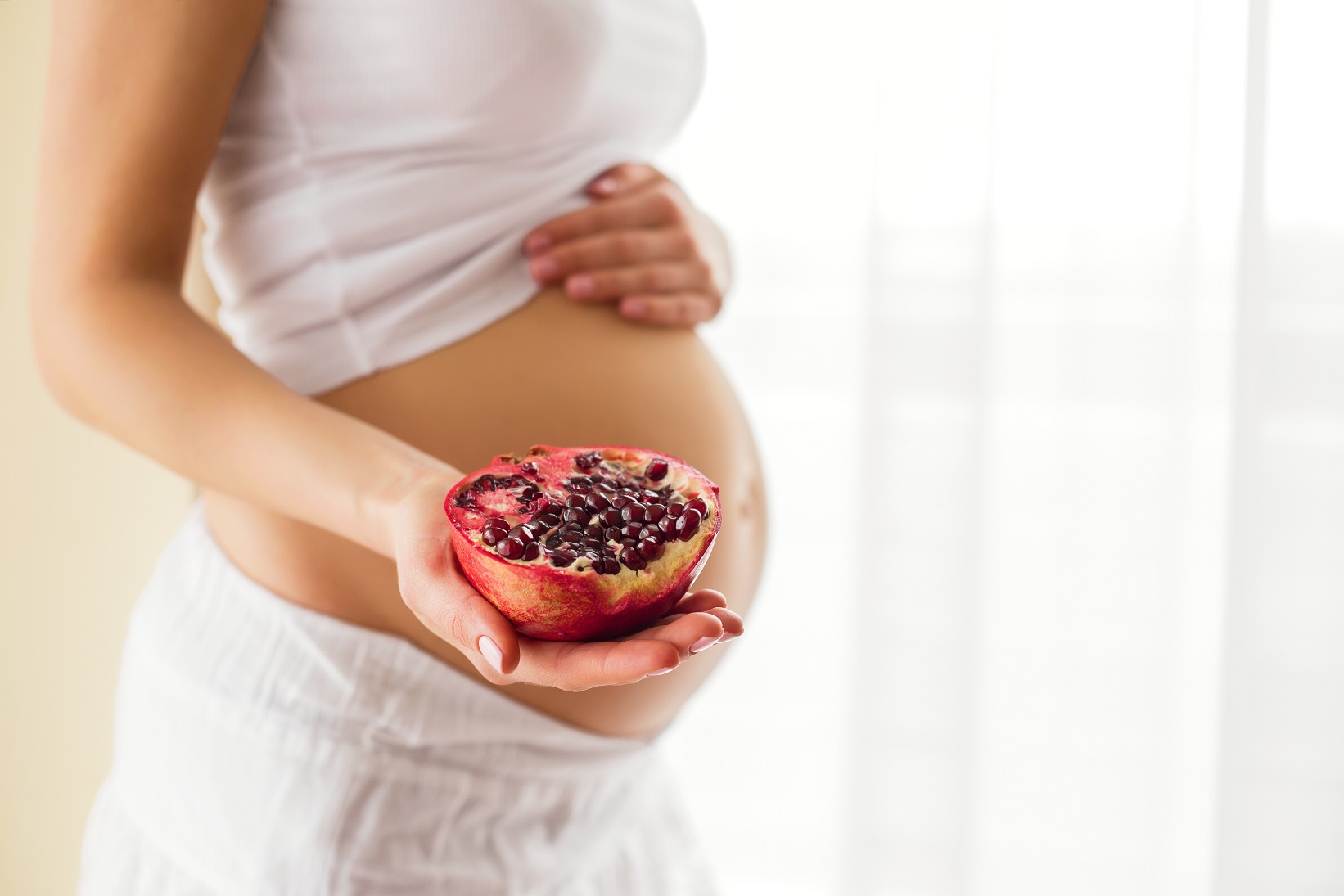Беременным есть фрукты. Жда у беременных. Анемия беременных. Беременные с анемией.